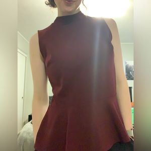 BANANA REPUBLIC Burgundy Peplum Sleeveless Peplum Top size S *Like New*